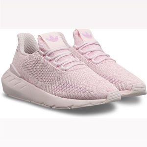 NEW Adidas Originals Swift Run 22 size 7.5
